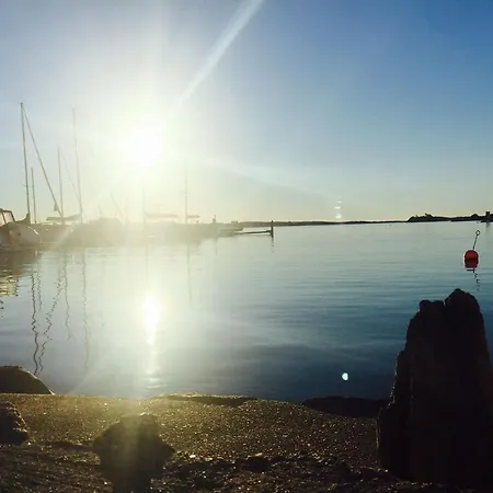 Koselig Liten Hytte Leies Ut Til Palmesus * Kristiansand
